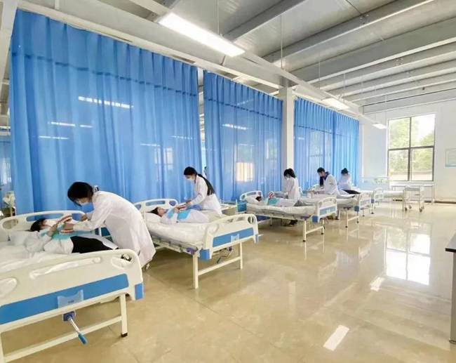 四川蜀都卫生学校2025年招生分数线