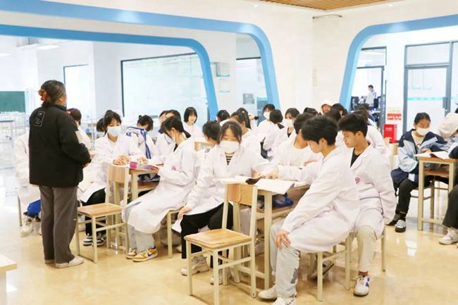 广安市旅游学校教学质量好不好