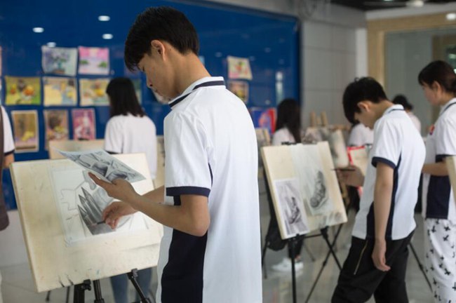 广安市幼儿师范学校2025年收费标准